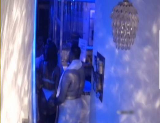 Amphibi (París, Francia)