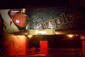 Apples Night Club