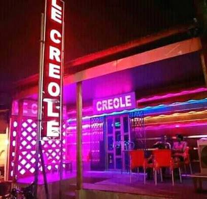 Au Créole Discothèque (Duala, Camerún)