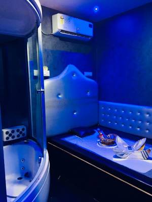 Avenue Spa (Bombay, India)