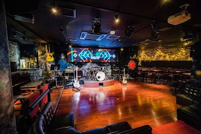 Ban×kara Zone-ds (Tokio, Japón)