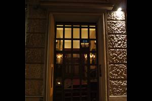 Bar Rouge