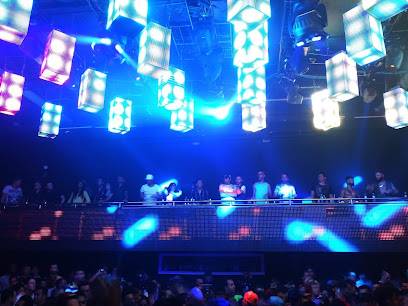 Blue Space (São Paulo, Brasil)