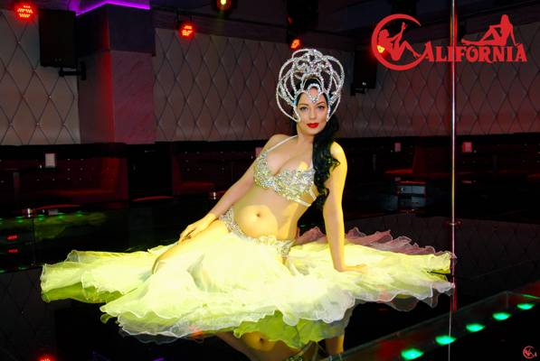 California Night Club Armenia (Ereván, Armenia)