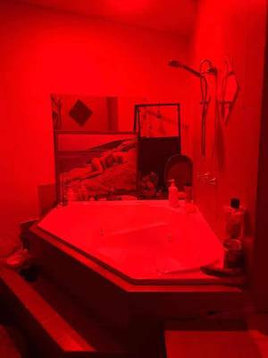 Canberra Gentleman's Retreat 24/7 Brothel (Canberra, Australia)