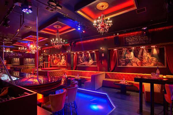 Casa Babylon (Atenas, Grecia)