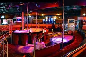 Club 390