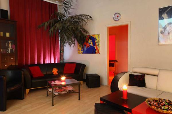 Club 44 - Kino Bar Zimmer (Berlín, Alemania)