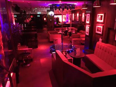 Club Oops..! (Londres, Reino Unido)