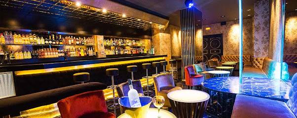 Darling Strip Club Barcelona (Barcelona, España)