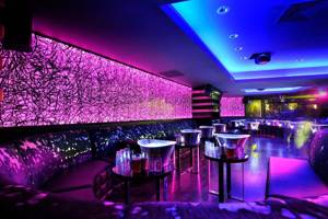 Divina Gentlemen's Club