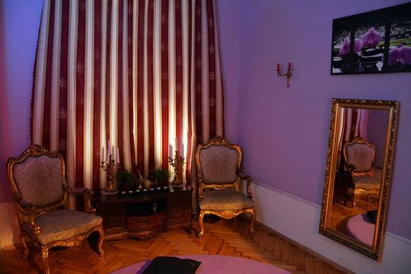 Erotic Massage Prague Larosa (Praga, Chequia)