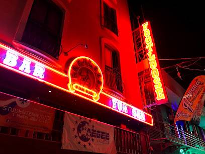 Footloose (San Julián, Malta)