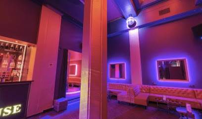 Gold House Club (Varsovia, Polonia)