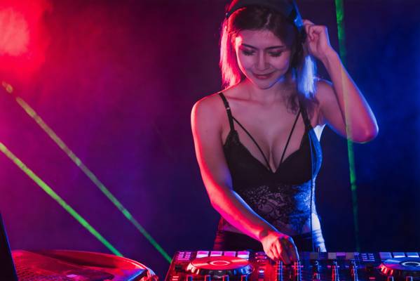 Heavens (Vilna, Lituania)