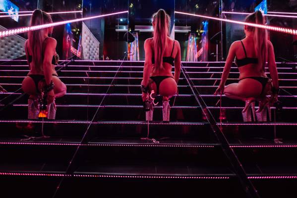 Hustler Gentlemen's Club (Varsovia, Polonia)