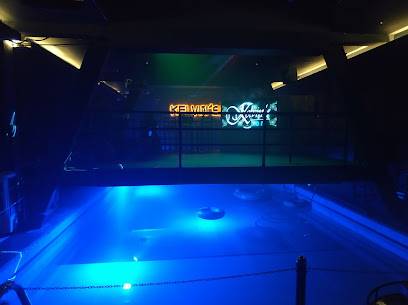 Kelvin's Pool Bar (Rangún, Myanmar (Birmania))