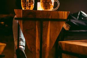 Kontakt Bar
