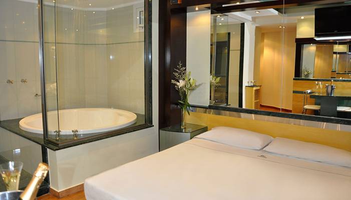 L' Hirondelle (Buenos Aires, Argentina)