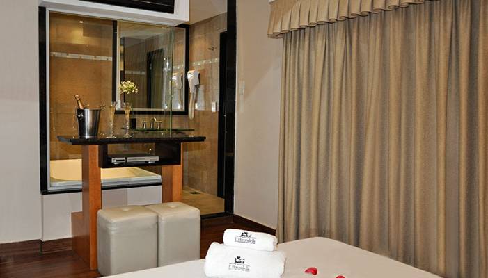 L' Hirondelle (Buenos Aires, Argentina)