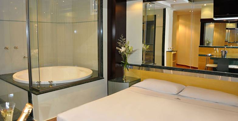 L' Hirondelle (Buenos Aires, Argentina)