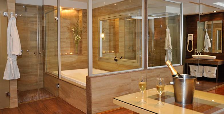 L' Hirondelle (Buenos Aires, Argentina)