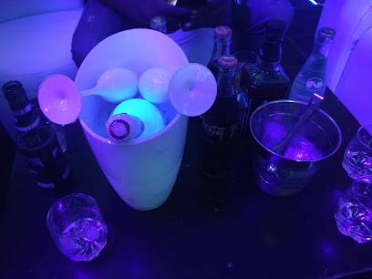 Le "bluetooth" Night Club (Abiyán, Côte d’Ivoire)