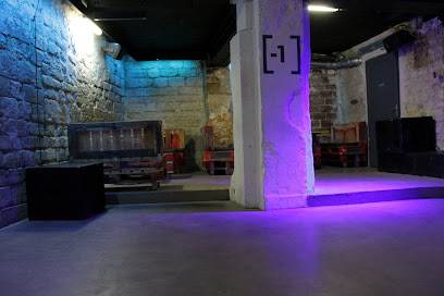 Le Klub (París, Francia)