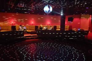 Luna Bar