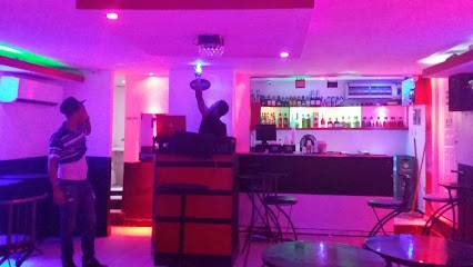 Magneto Nigth Club (Santo Domingo, Santo Domingo)