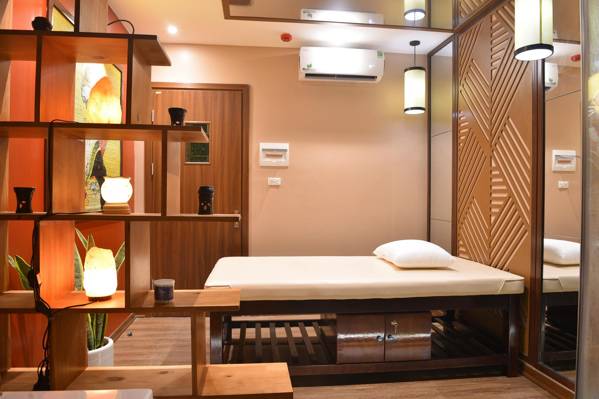 Neko Nuru Massage (Hanói, Vietnam)