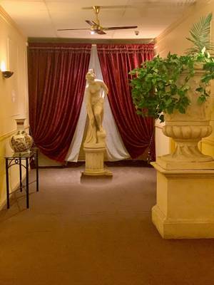 Pretty Women (Canberra, Australia)