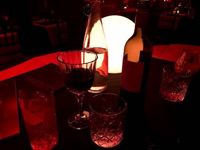 Proud Embankment (Londres, Reino Unido)