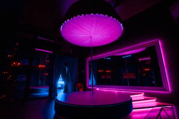 Rai Gentlemen's Club (Chișinău, Moldavia)