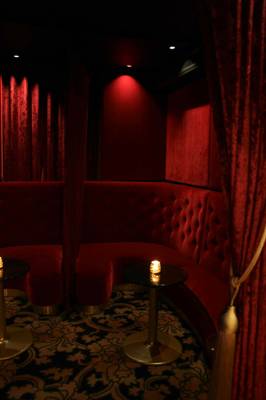 Red Lips Nachtclub, Bar Und Cabaret In Zürich (Zúrich, Suiza)
