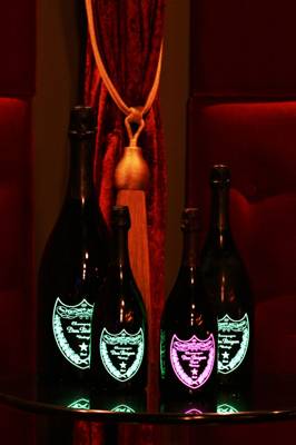 Red Lips Nachtclub, Bar Und Cabaret In Zürich (Zúrich, Suiza)