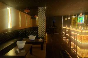Roll-x Lounge