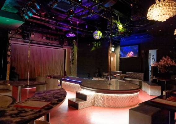 Show Club Nest (Tokio, Japón)