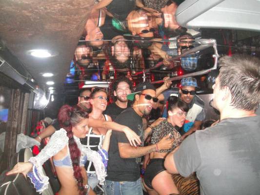 Strip Party Bus (Sofía, Bulgaria)