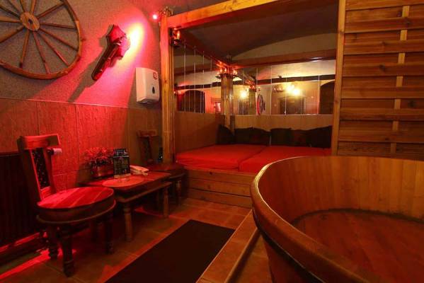 Sweet Paradise - Dolly (Praga, Chequia)