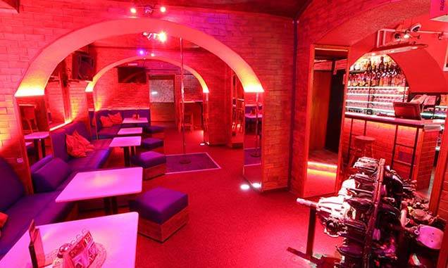 Sweet Paradise - Dolly (Praga, Chequia)