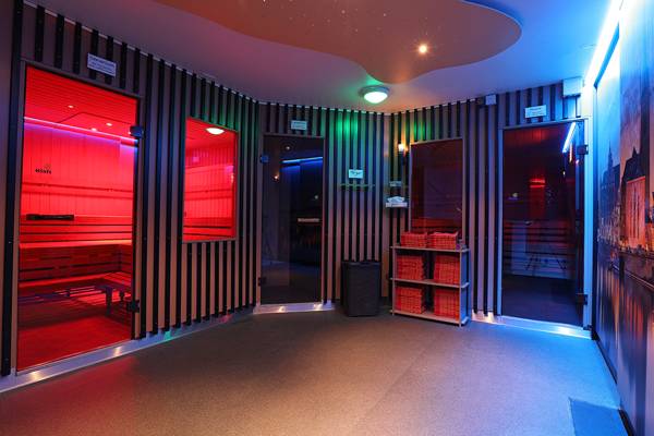 Swingerclub By Cäsar's Club-sauna (Zúrich, Suiza)