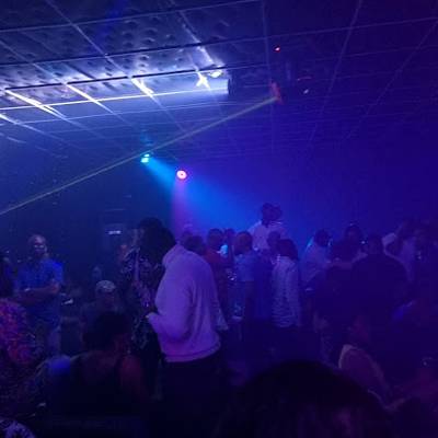 Switch Night-club (Duala, Camerún)