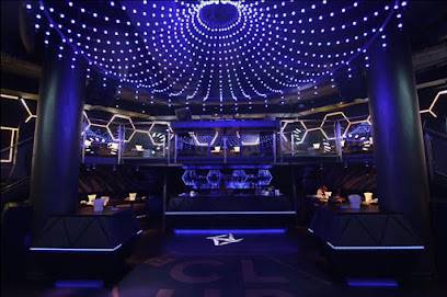 The Club Bratislava (Bratislava, Eslovaquia)