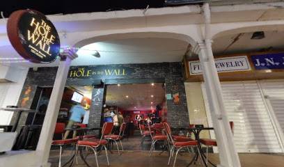 The Hole In The Wall (Philipsburg, Isla de San Martín)