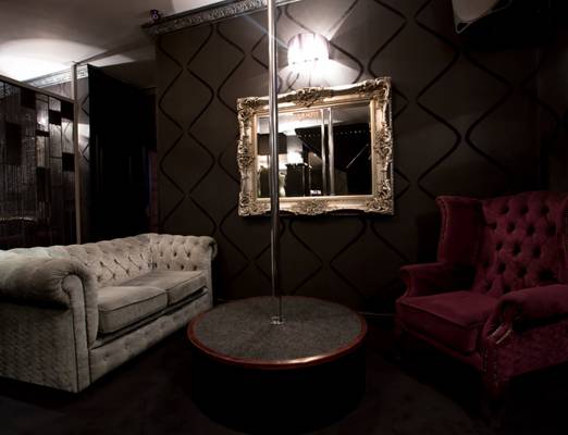 The Horns (Londres, Reino Unido)